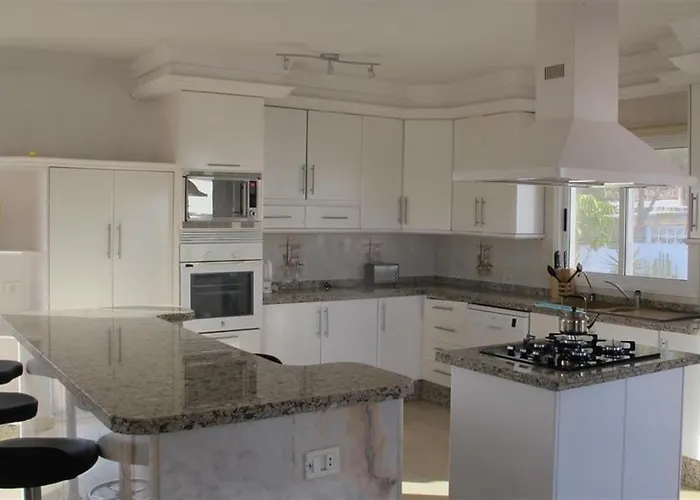 Beautiful Villa With Private Pool * Costa Adeje (Tenerife)